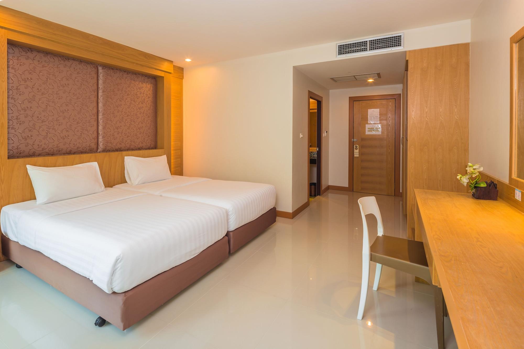 Sungthong Kamala Beach Resort Buitenkant foto