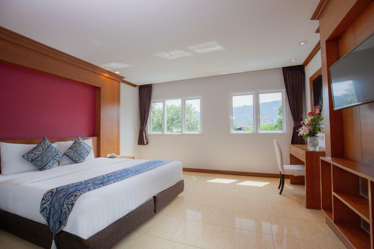 Sungthong Kamala Beach Resort Buitenkant foto