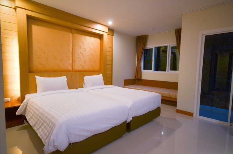 Sungthong Kamala Beach Resort Buitenkant foto